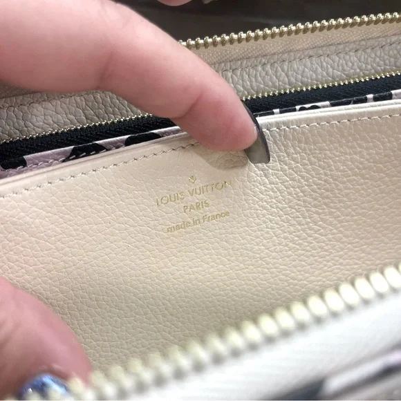 Louis Vuitton Wild At Heart Empriente Zippy Wallet - Picture 8 of 8